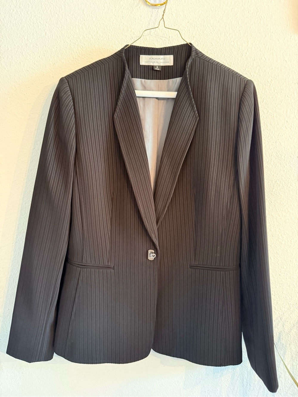 Tahari Gray Pinstripe Notchless Single-Button Blazer